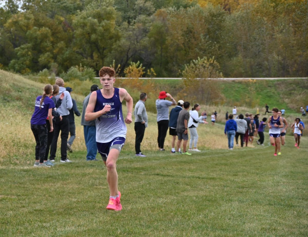 Tony Anania runs in the 4A State Qualifying Cross Country Meet on Oct. 18, 2023, at Southeast Polk High School. The girls and boys cross-country teams will run at Valley Southwoods Freshman High School on Tuesday, Sept. 17.